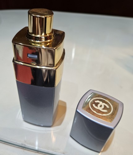 Vintage chanel 19 empty - no.,